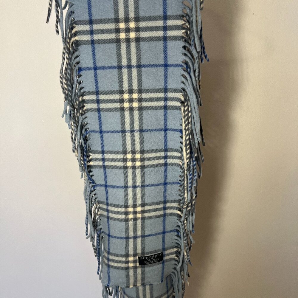 Burberry London 100% Cashmere Scarf – Made in England – Blue Gray Check
